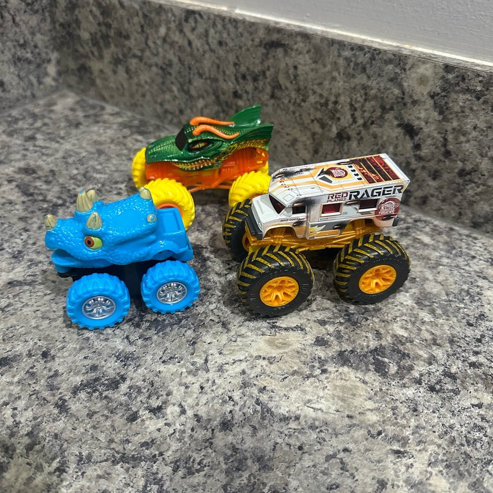 3 Monster Truck Toy Set